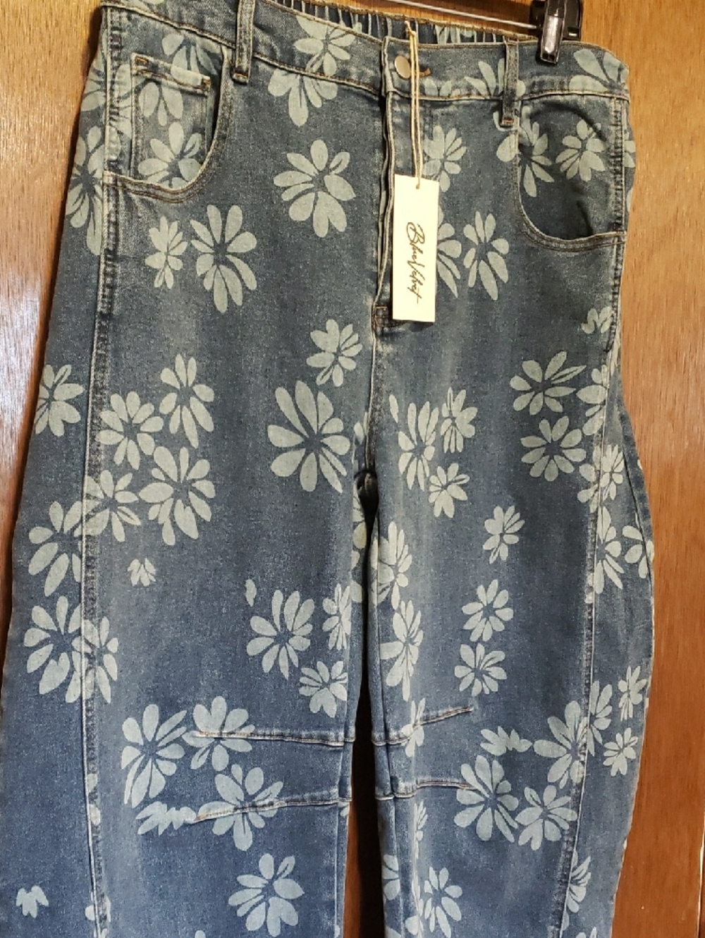 Blue Velvet Brand New Floral Barrel-Leg Denim Jeans-L - Picture 4 of 7